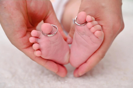 雅安宝宝发烧退不下去